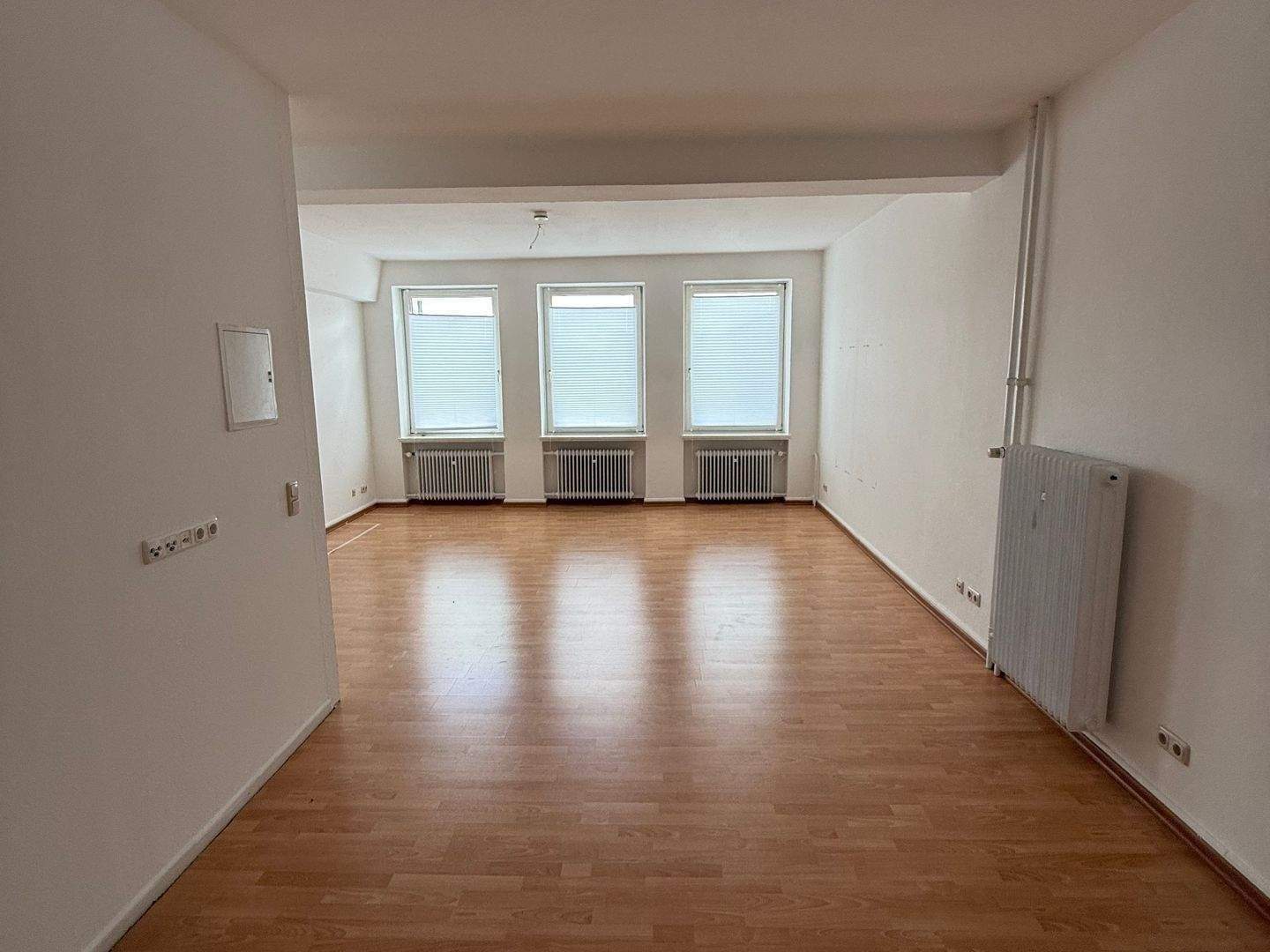 Wohnen+Arbeiten über 3 Ebenen mit 40 m² Dachterrasse in bester Innenstadtlage – Lübeck Altstadt - direkt vom Eigentümer – Lübeck – Vorschaubild 4