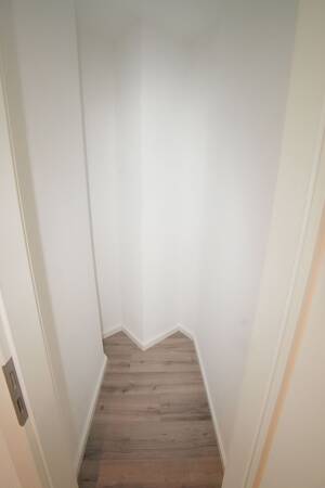 Helle, frisch renovierte 3-Zimmer-Wohnung mit Balkon – 50677 Köln – Vorschaubild 5