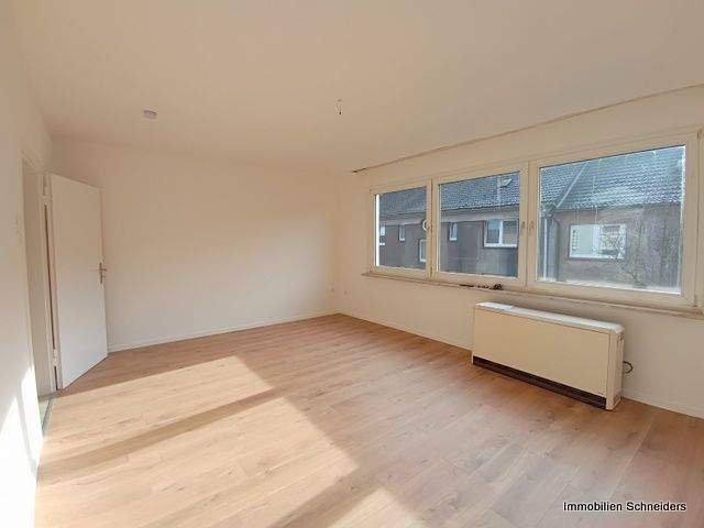 DU-Untermeiderich, Straßburger Straße 48 - Komplett sanierte 2 Zimmer-Wohnung ( Bezug Mitte Mai - 1. Juli möglich ) zu mieten !! – Duisburg – Vorschaubild 3