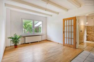 8 Zimmer & 3 Bäder - Vielseitiges Haus mit Dachterrasse in Urdenbach – 40593 Düsseldorf – Vorschaubild 4