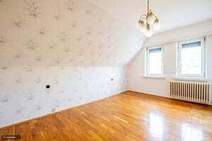 Charme trifft Potenzial - Doppelhaushälfte mit Garten und Pool im beliebten Stadtfeld West – 39110 Magdeburg – Vorschaubild 9