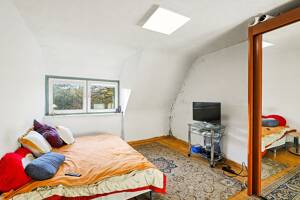 Ankommen & Aufatmen: Helle 2-Zimmer mit Balkon, separater Wohnküche & Dielenboden – 22043 Hamburg – Vorschaubild 4