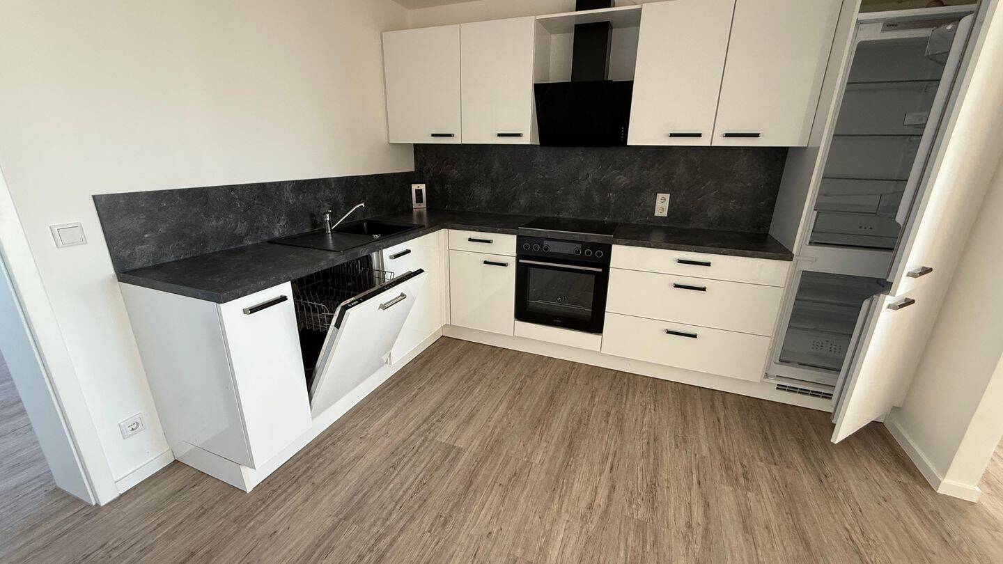DG-Maisonette inkl EBK / Laminat / Bad mit Fenster + Dusche u.v.m. – Chemnitz – Vorschaubild 7