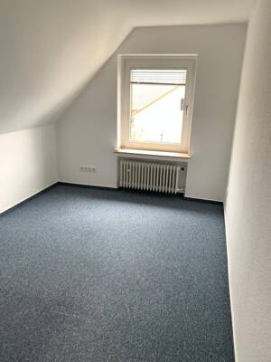 Perfekt für Studierende: Gemütliche Dachgeschosswohnung nahe der Uni – 33098 Paderborn – Vorschaubild 5