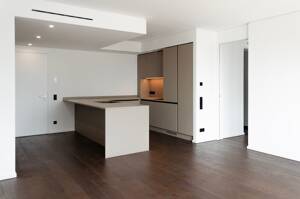 Lichtdurchflutetes Apartment mit Elbblick und begrüntem Innenhof // Erstbezug mit Community-Features – 20457 Hamburg – Vorschaubild 3