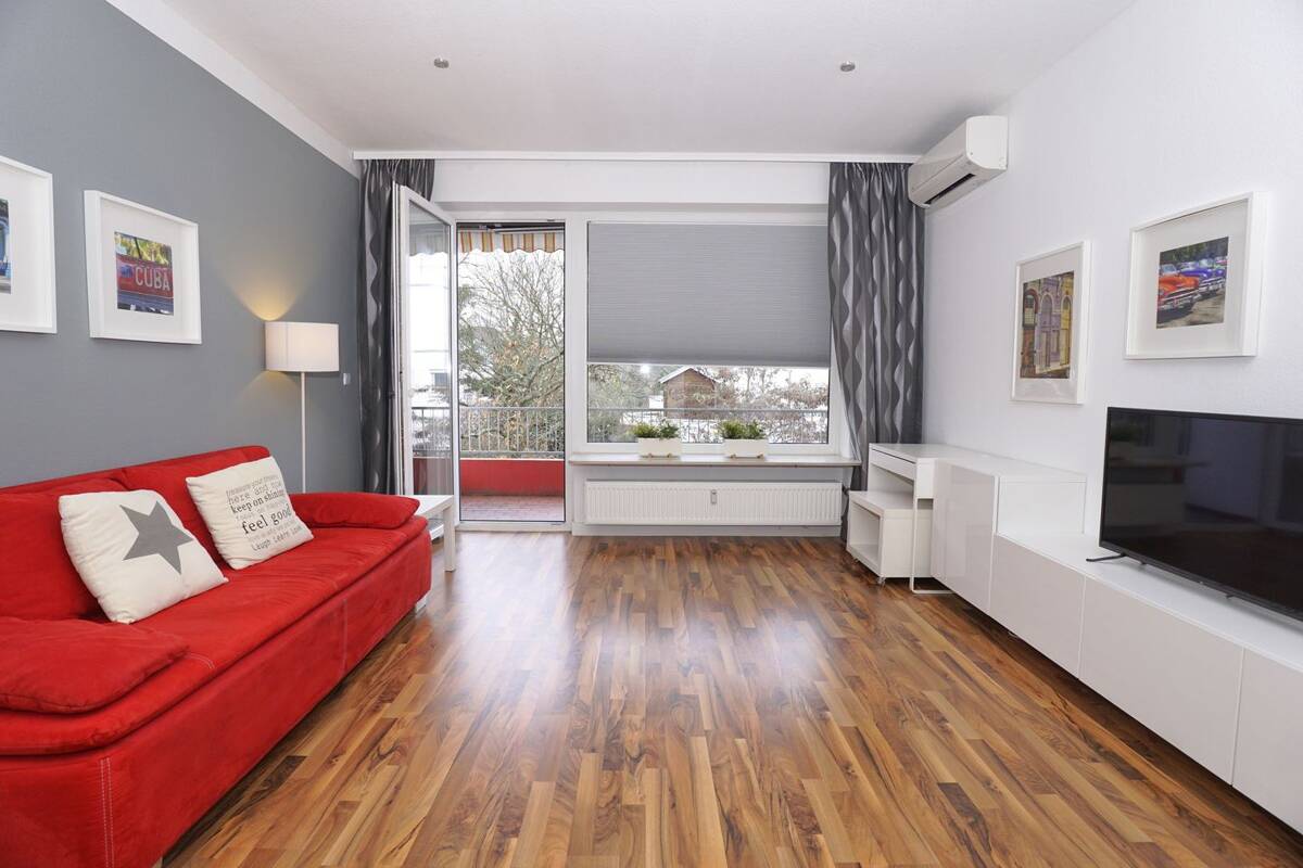 Schöne, möblierte 1 Zimmer Wohnung mit Balkon – 67098 Bad Dürkheim – Bild 1 von 6