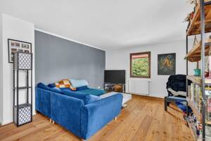 GEORGI: Ruhig, zentral, sonnig - 3-Zimmer-Wohnung mit Balkon in einen 4-Parteien-Haus – 81249 München – Vorschaubild 2