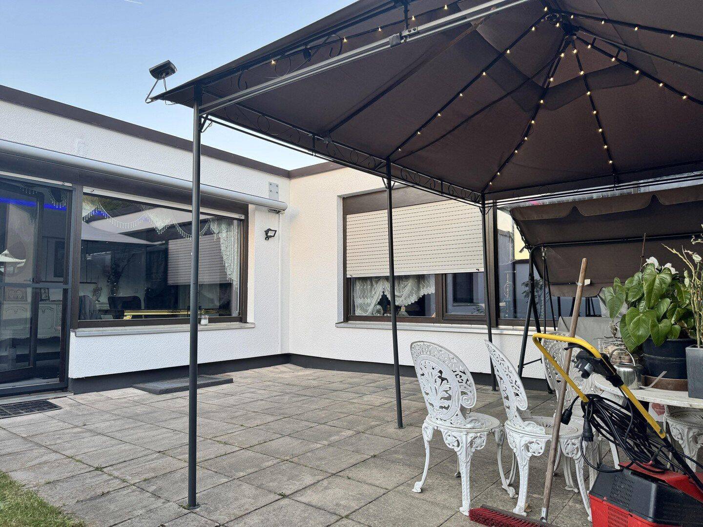 Exklusiv sanierter Bungalow (2023) mit PV & Smart-Home | hochwertiges Wohnen in ruhiger Lage – Pforzheim – Vorschaubild 6