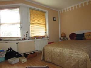 Besichtigung - 5 Zimmer RH -Renovierungsbedarf,incls. Einliegerwohnung, mini Garten Terrasse, Parkplatz – 13587 Berlin – Vorschaubild 5