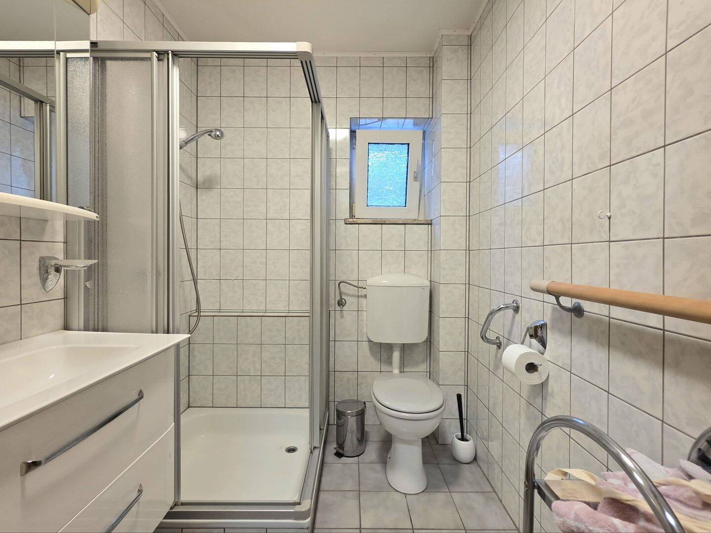 Charmantes Einfamilienhaus mit vielseitigen Optionen in der Weststadt von Bensheim – Bensheim – Vorschaubild 7