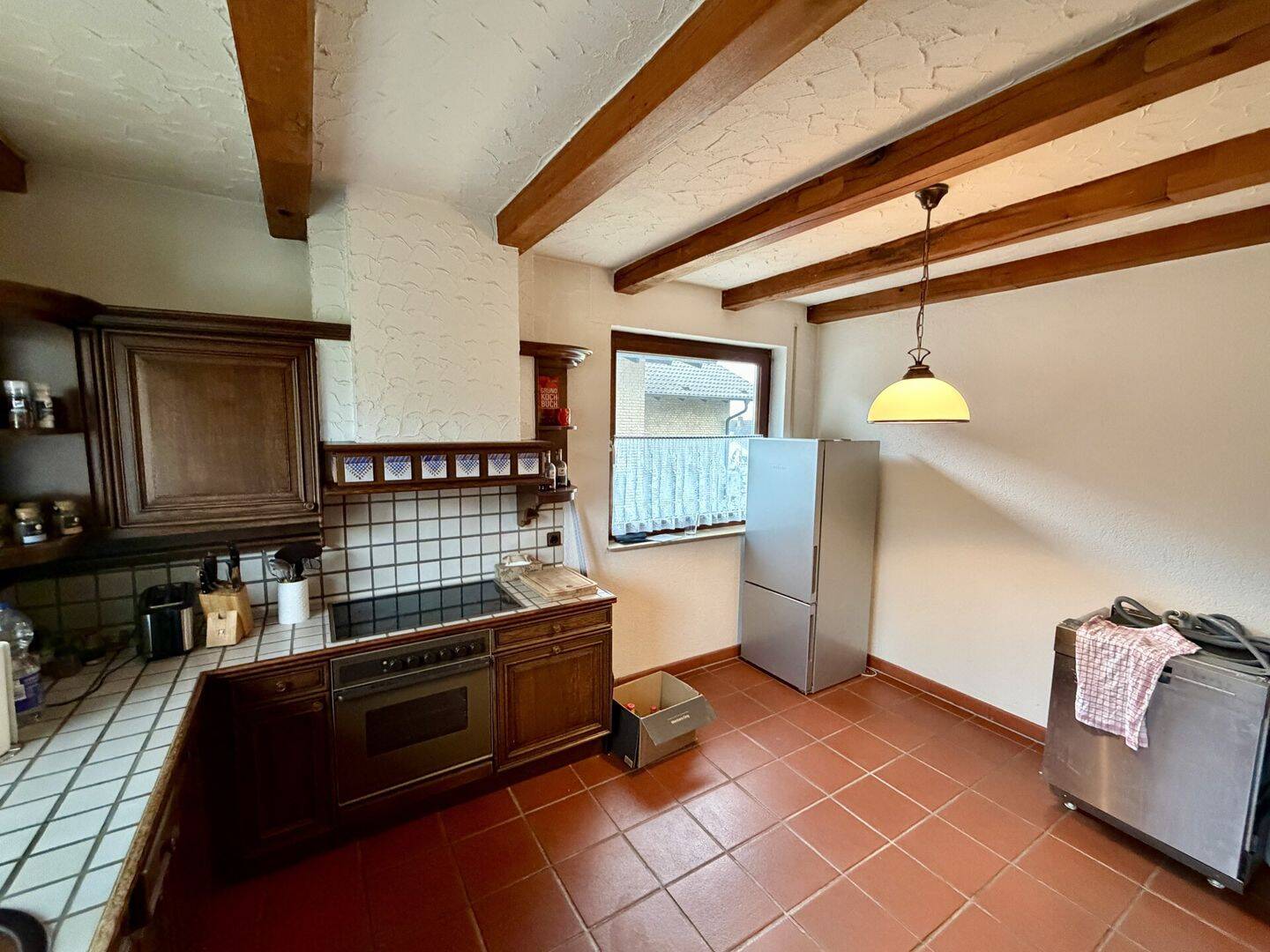 Stilvoll wohnen mit Aussicht: Einfamilienhaus mit Einliegerwohnung in Elgershausen! – Schauenburg – Vorschaubild 9
