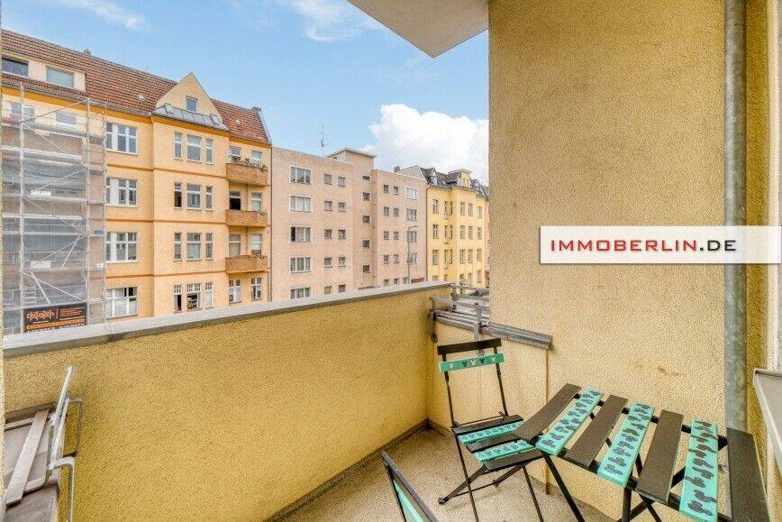 IMMOBERLIN.DE - Frische Wohnung mit Südwestloggia in gefragter Lage beim Steglitzer Zentrum