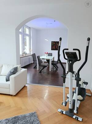 Schicke möblierte 2,5-Zimmer Wohnung mit Balkon in Wiesbaden Westend – 65195 Wiesbaden – Vorschaubild 7