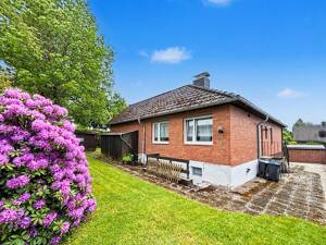 Wohnen auf einer Ebene - Bungalow mit Charme und Potenzial in Aachen-Schmithof