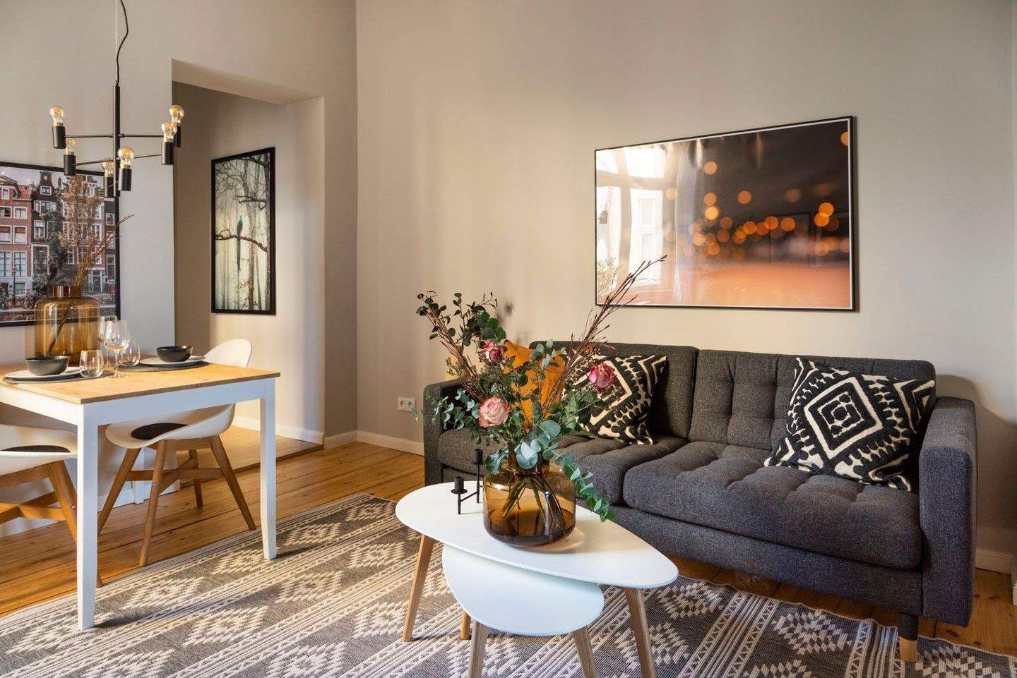 Klassische Altbauwohnung in stilvollen Ambiente zum Wohlfühlen in Mitte – Berlin – Vorschaubild 3