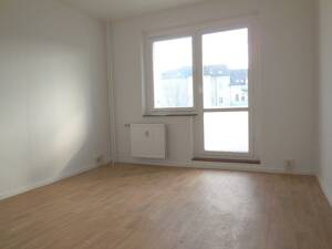 Hier wird saniert - 2 Raum Wohnung im Zentrum – 4720 Döbeln – Vorschaubild 4
