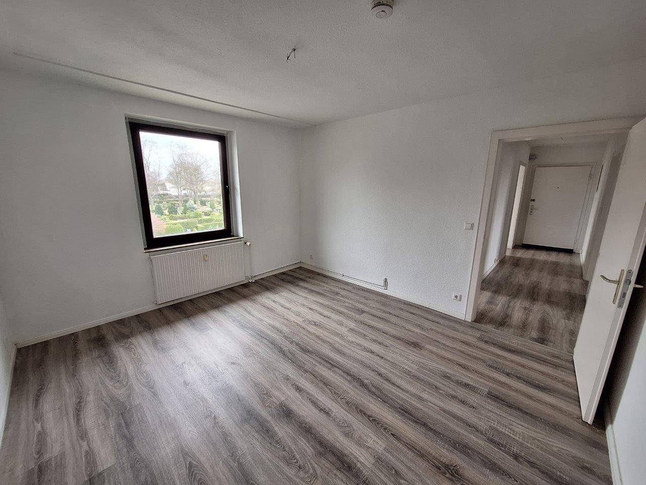 3 Raum Wohnung mit Balkon 2.Etage