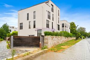 Exklusive 2-Zimmer Wohnung mit EBK, Terrasse, Garten und Doppel-TG-Stellplatz am Donaustrand! – 93059 Regensburg – Vorschaubild 2