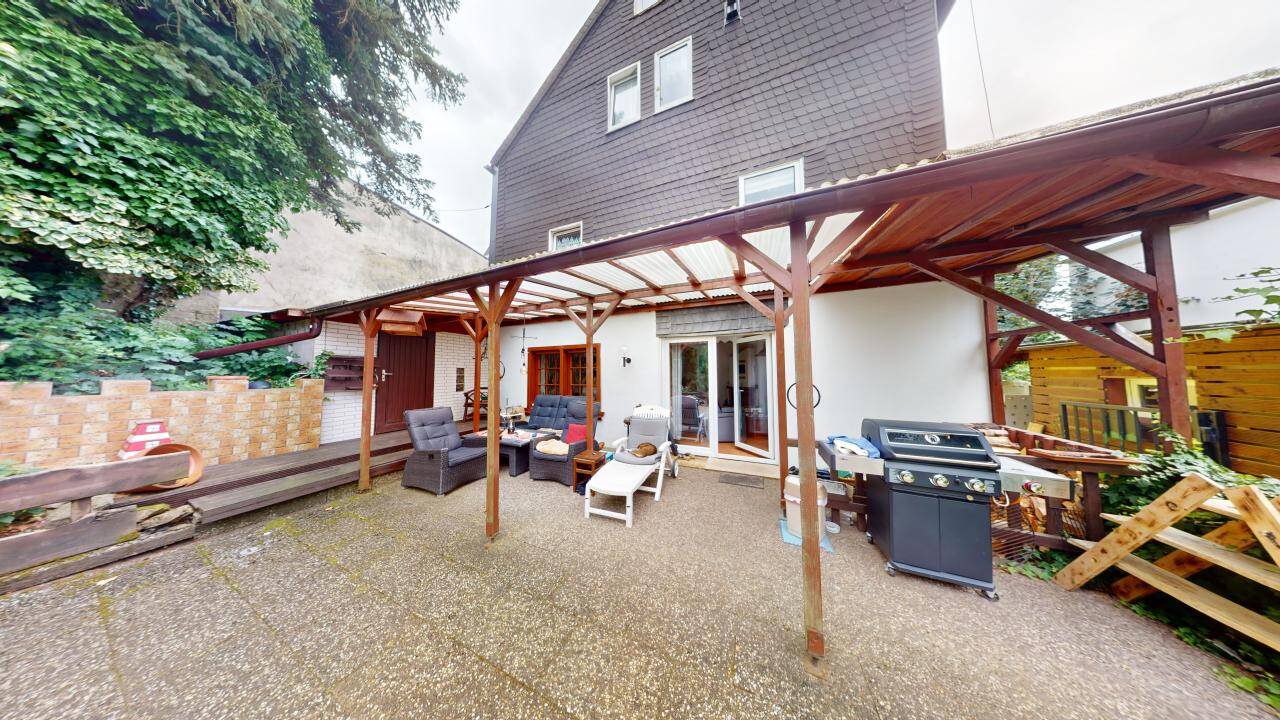 Geräumiges Familienhaus mit 173 m² Wohnfläche, Garten, Terrasse und Garage – Wuppertal – Vorschaubild 2