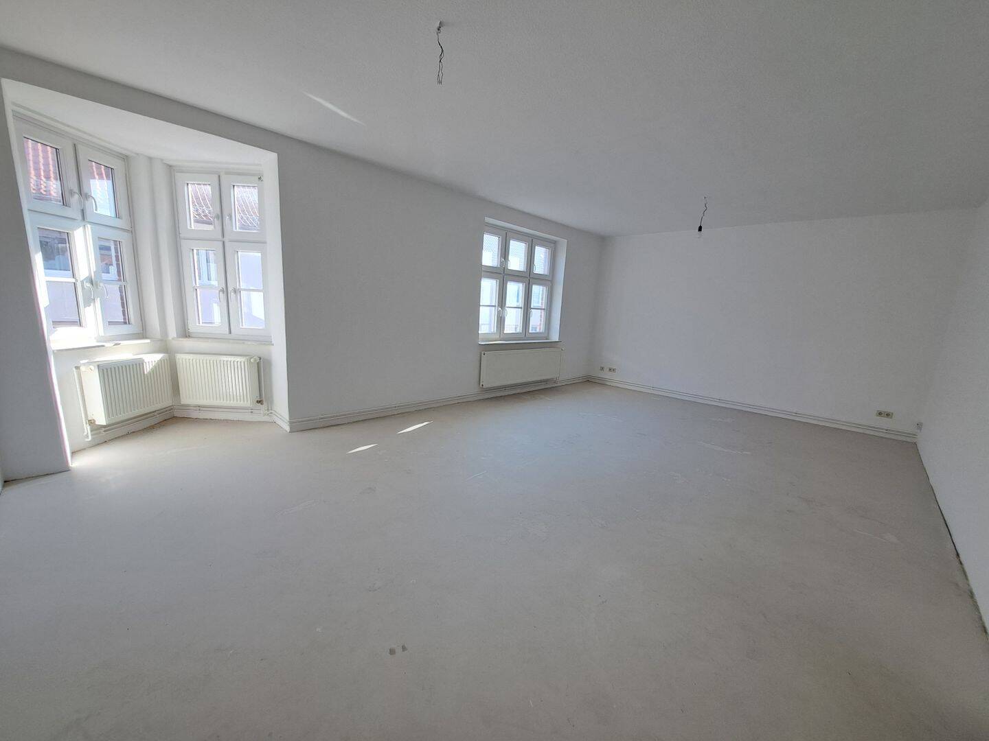 Großzügige 2-Zimmer-Wohnung mit Badewanne in Bremerhaven-Lehe – Bremerhaven – Vorschaubild 2