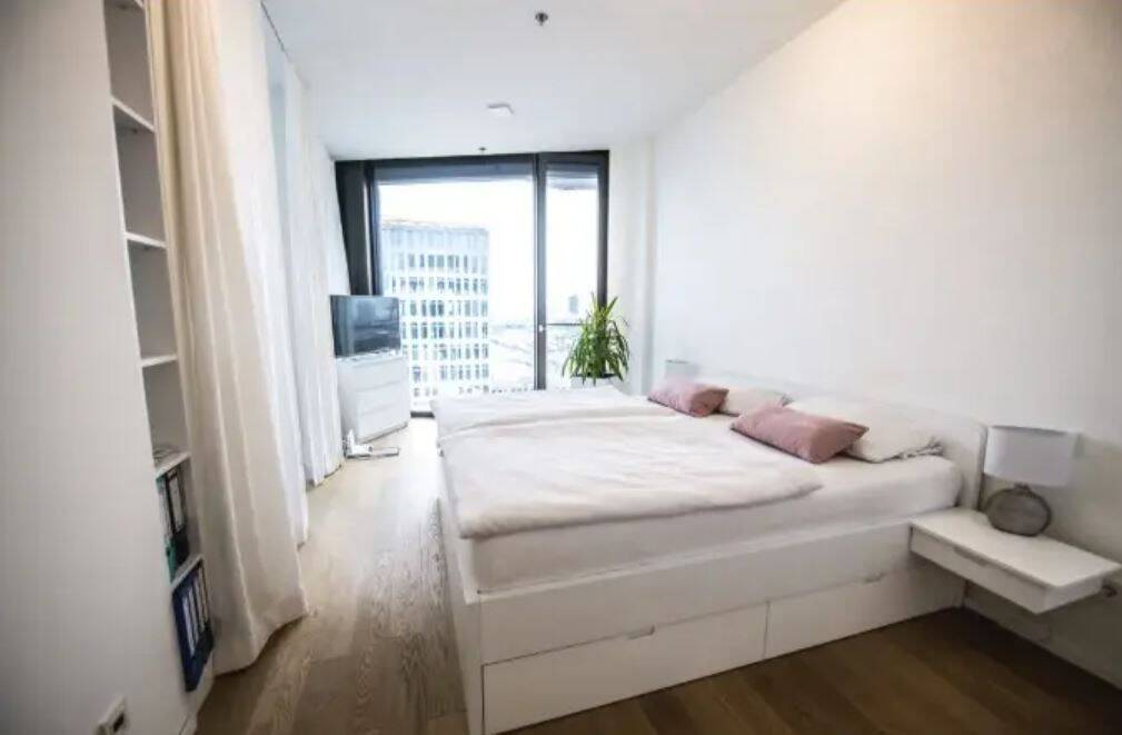 Modernes Apartment im 11. Obergeschoss des Friends Towers mit attraktivem Ausblick – München – Vorschaubild 7