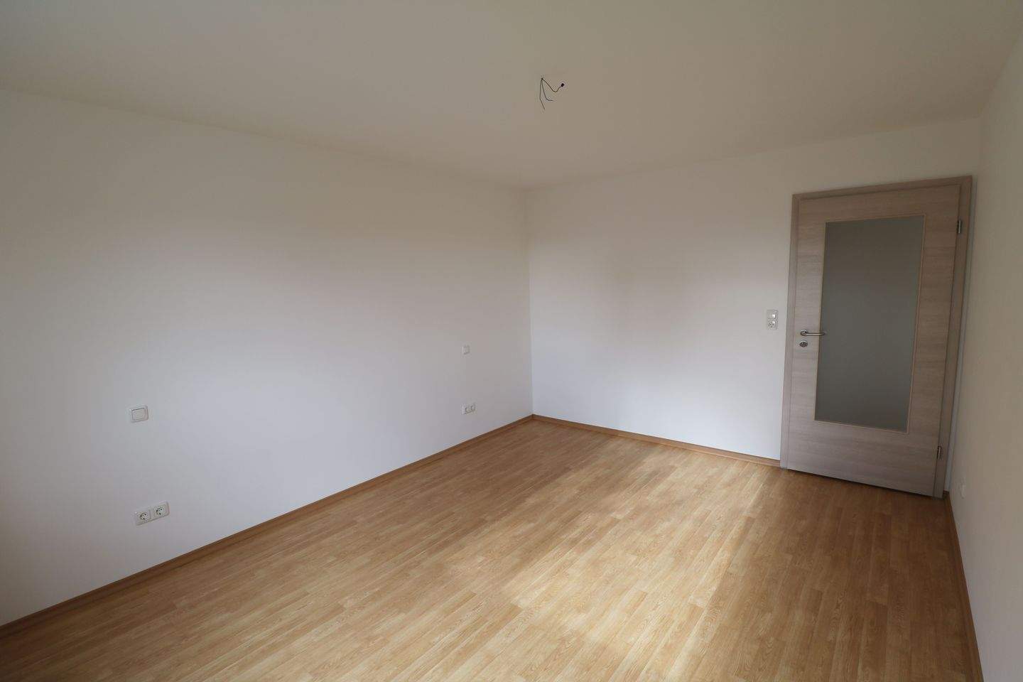 Ideal für Kapitalanleger - Vermietete 3 Zimmerwohnung - vollständig renoviert ! – Würzburg – Vorschaubild 6