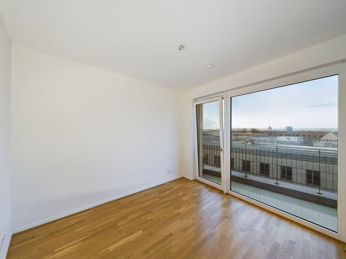 Perfekt für junge Familien: 3-Zimmer-Wohnung nahe Zwinger, Postplatz, Residenzschloss | MaryAnn – 1067 Dresden – Bild 1 von 9