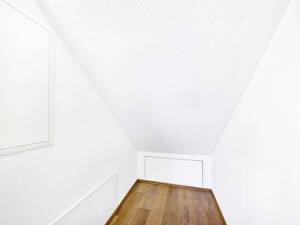 Bad Cannstatt mal anders: 3-Zimmer Wohnung mit Terrasse und außergewöhnlichem Gewölbekeller – 70376 Stuttgart – Vorschaubild 8