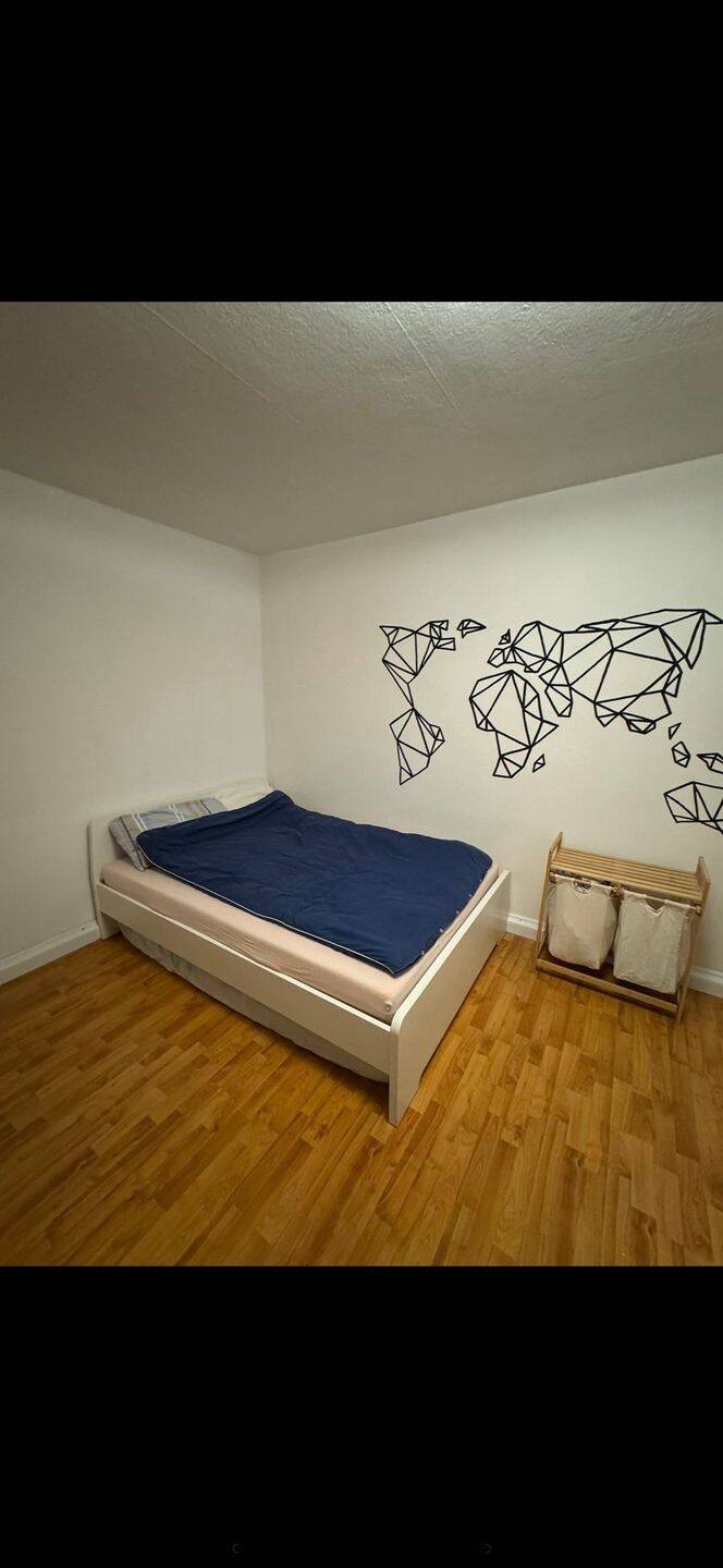 1 großes Zimmer (BEFRISTET) in WG - Top Lage