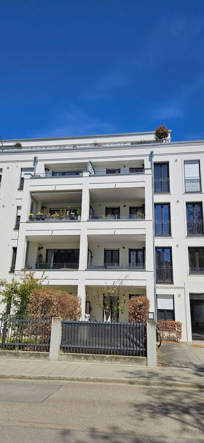 Exklusive 2-Zimmer-Wohnung mit Balkon im inneren Westen Regensburg Top Lage Tiefgarage – Regensburg – Vorschaubild 4