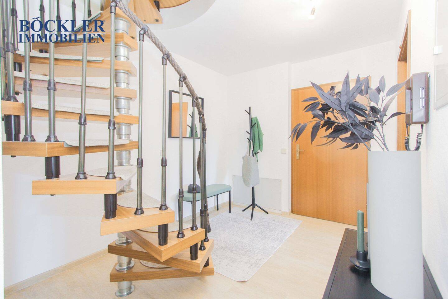 Mit Aussicht und Garage - Maisonette-Wohnung in der Südstadt – Pforzheim – Vorschaubild 8