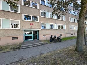 Hier macht wohnen Spaß: günstig geschnittene 4,5-Zi.-Wohnung (nur mit WBS) – 44359 Dortmund – Vorschaubild 2