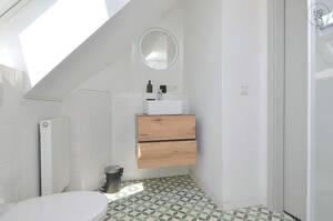Exklusiv möbliertes 2-Zimmer-Apartment mit WLAN in Erlangen Altstadt – 91056 Erlangen – Vorschaubild 4