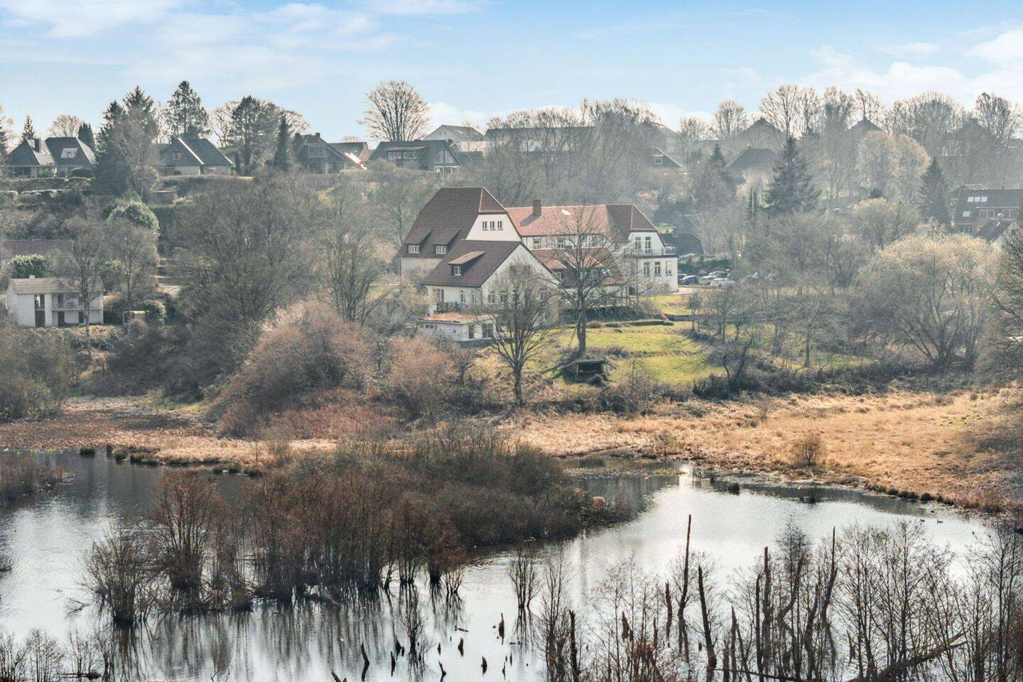 Villa mit einzigartigem Ausblick in Glücksburg (Ostsee) - Wohnen und Arbeiten möglich – Glücksburg – Bild 1 von 9