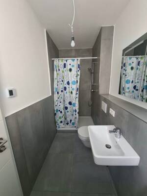 *NEUBAU* Moderne und helle 2-Zimmer-Wohnung mit eigenem Garten – 75038 Oberderdingen – Vorschaubild 5