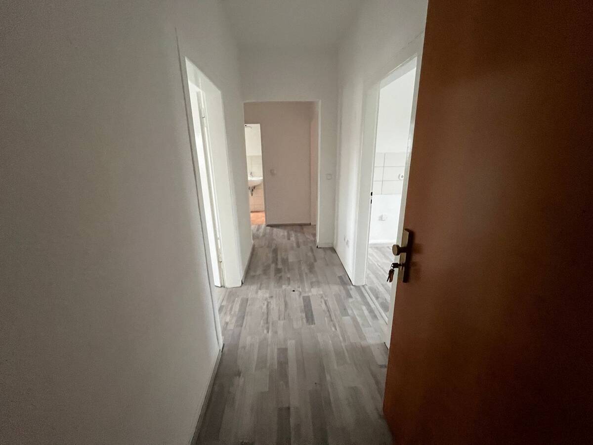 +++ Familienwohnung wartet auf Sie +++ – 47226 Duisburg – Bild 1 von 6