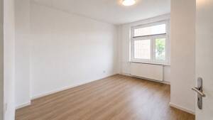 Freie sanierte 2-Zimmer-Wohnung in Lübeck - Kronsforder Allee – 23560 Lübeck – Vorschaubild 3