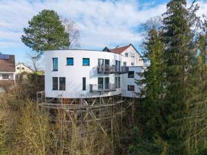 Architektenhaus mit idyllischer Aussicht