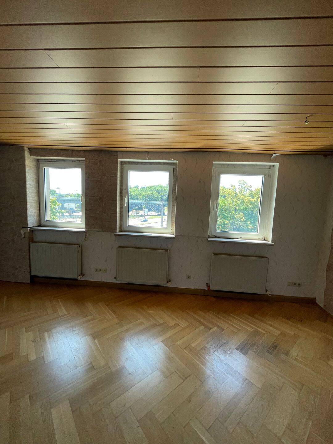 *WG-geeignet* selbst sanieren und sparen - großzügige Dachgeschosswohnung sucht kreative Mieter – Chemnitz – Vorschaubild 7