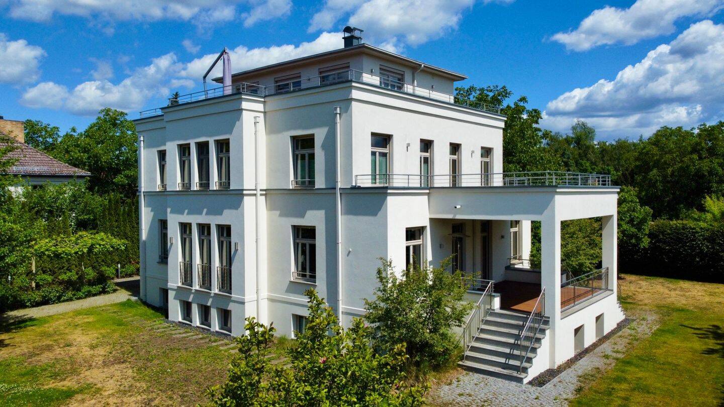 Luxus trifft Lage - Stilvolle Villa mit ca. 571?m² Wohn-/Nutzfläche – Potsdam – Vorschaubild 2