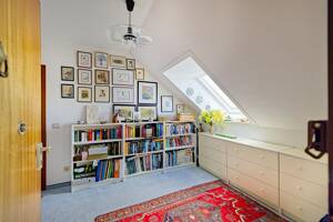 LICHT. RAUM. FREIHEIT // GALERIE-DACHGESCHOßWOHNUNG IN NEUHAUSEN – 80634 München – Vorschaubild 2