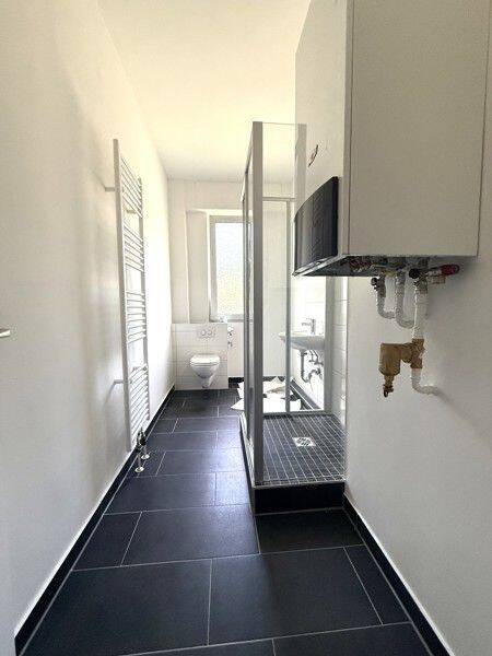Frisch renovierte 2-Zi.-EG-Whg. mit neuer Einbauküche – Wuppertal – Vorschaubild 6