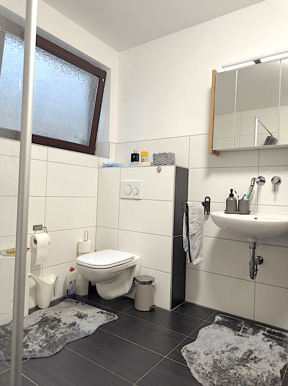 Gute Rendite: Vermietete 2,5 Zimmer Wohnung mit Balkon in kleiner und ruhiger Wohneinheit – Siegen – Vorschaubild 4