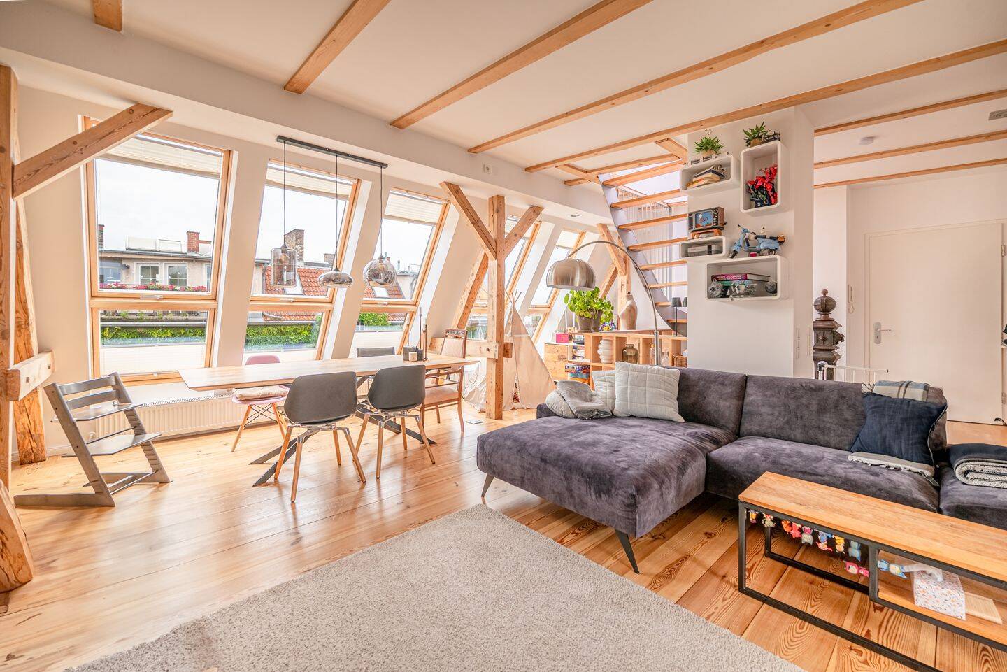 ?? Sonnenanbeter aufgepasst: Luxuriöse 4-Zi DG Maisonette Whg mit 2 Dachterrassen, Balkon & 2 Bäder – Berlin – Vorschaubild 2