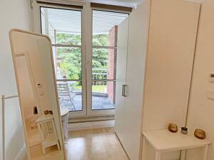 Stilvolle 2-Zi.-Luxuswhg. mit Terrasse, eigenem Gartenanteil und TG-Stellplatz – 20251 Hamburg – Vorschaubild 8