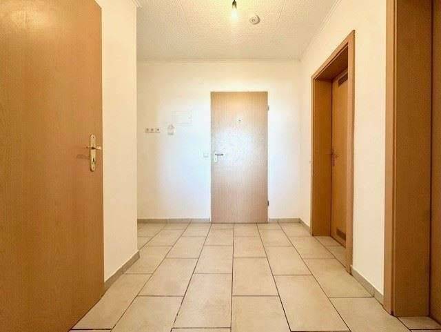 Leerstehend: Top gepflegte 2-Zimmer-Wohnung mit Stellplatz