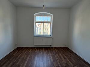 * modernisierte und schöne 2 Raumwohnung mit Einbauküche * – 1189 Dresden – Vorschaubild 7