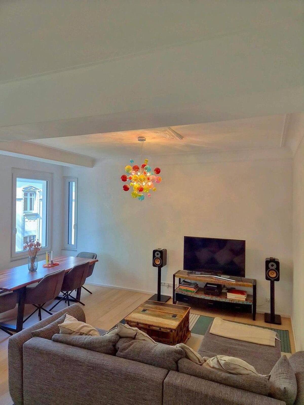 Wunderschöne, kernsanierte 3-Zimmer Altbauwohnung in bester Lage von Benrath – 49597 Düsseldorf – Bild 1 von 9