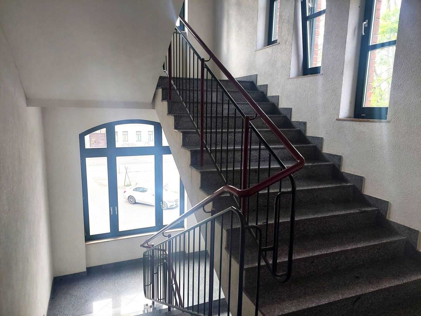 Single -Wohnung-helle und freundliche 1 Zimmerwohnung mit Duschbad, Einbauküche im Hinterhaus – Leipzig – Vorschaubild 4