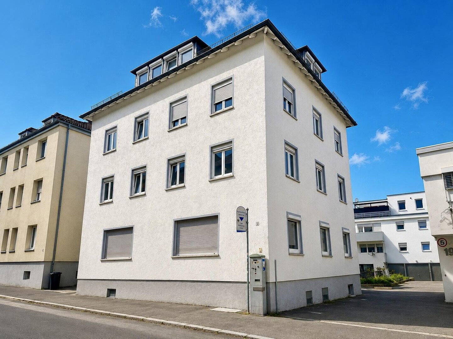 Modernes Wohnen nach Sanierung - 2-Zimmer-Wohnung mit neuer Einbauküche – Heilbronn – Vorschaubild 5